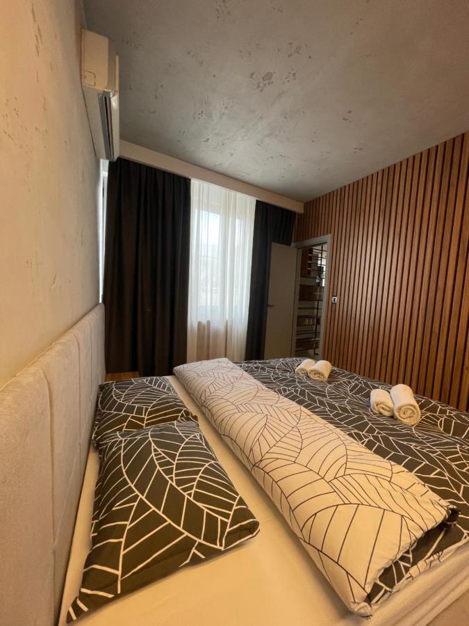 Leo Lux 1 Leilighet Ni Eksteriør bilde